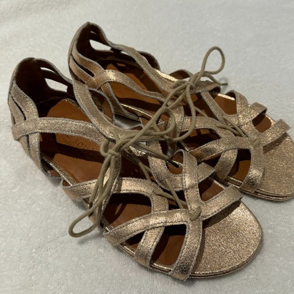 gentle souls Shoes - Gentle Souls by Kenneth Cole Women's Oona Gladiator Sandal - Rose Gold - Size 8